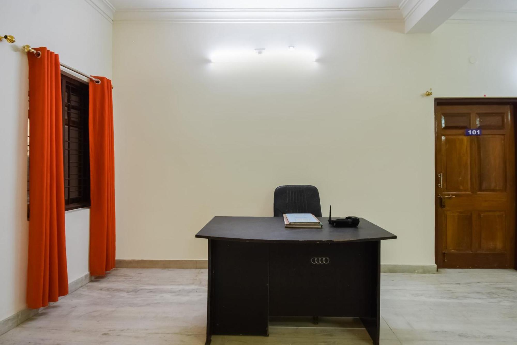 Hotel O Mks Inn بوهفانيشفار المظهر الخارجي الصورة