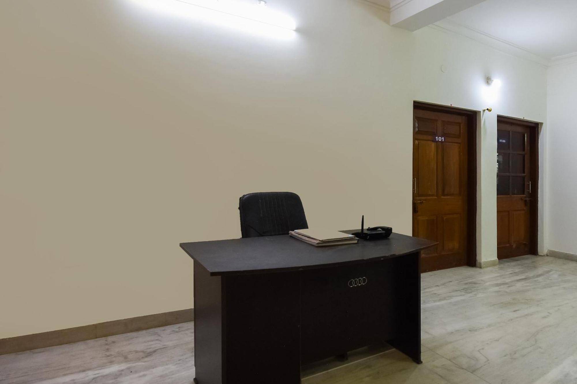Hotel O Mks Inn بوهفانيشفار المظهر الخارجي الصورة